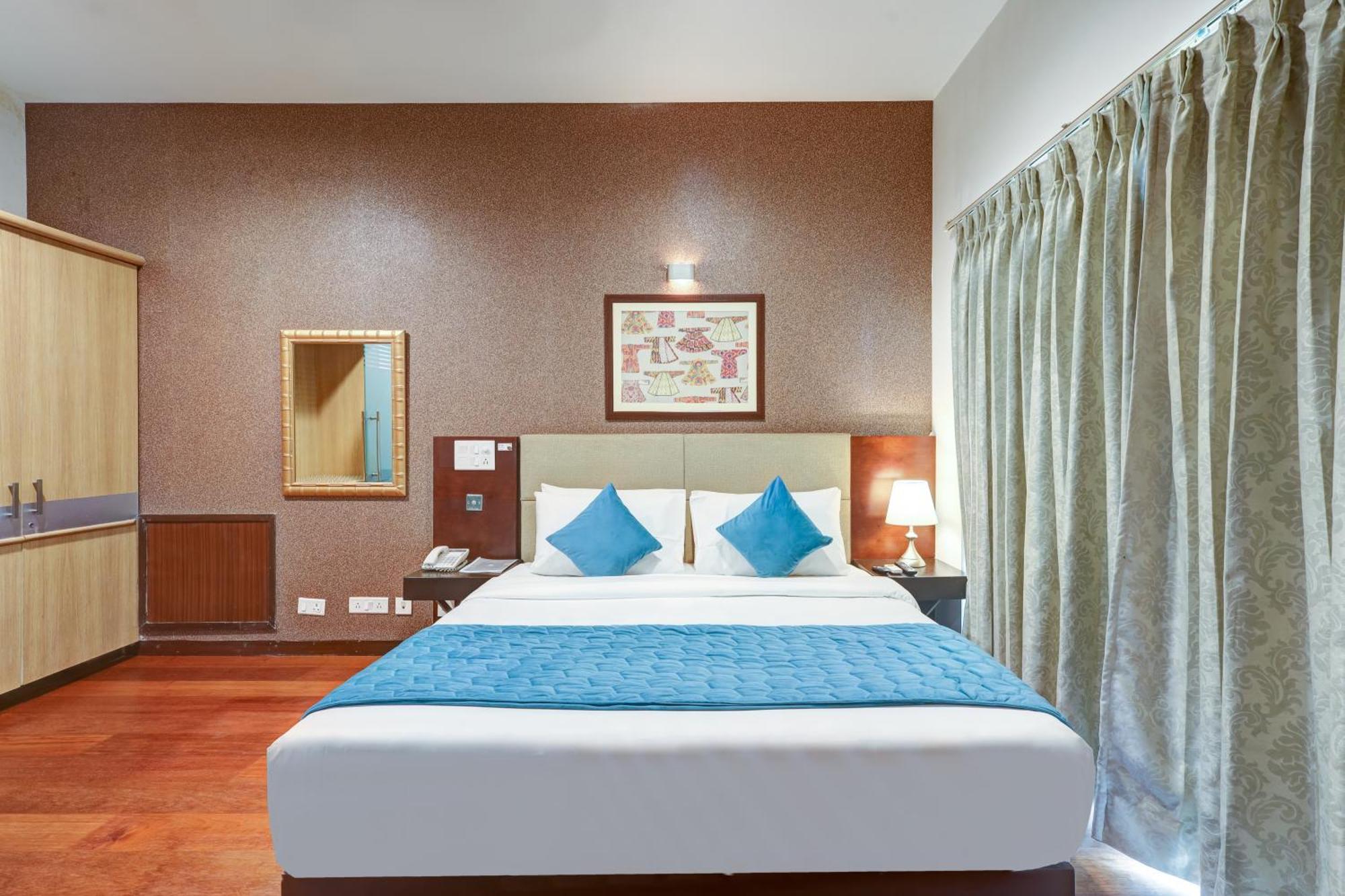 Hotel 91 Golf Course Road Gurgaon Bagian luar foto