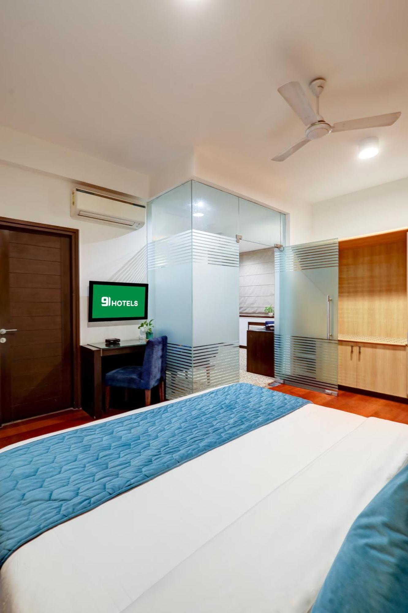 Hotel 91 Golf Course Road Gurgaon Bagian luar foto