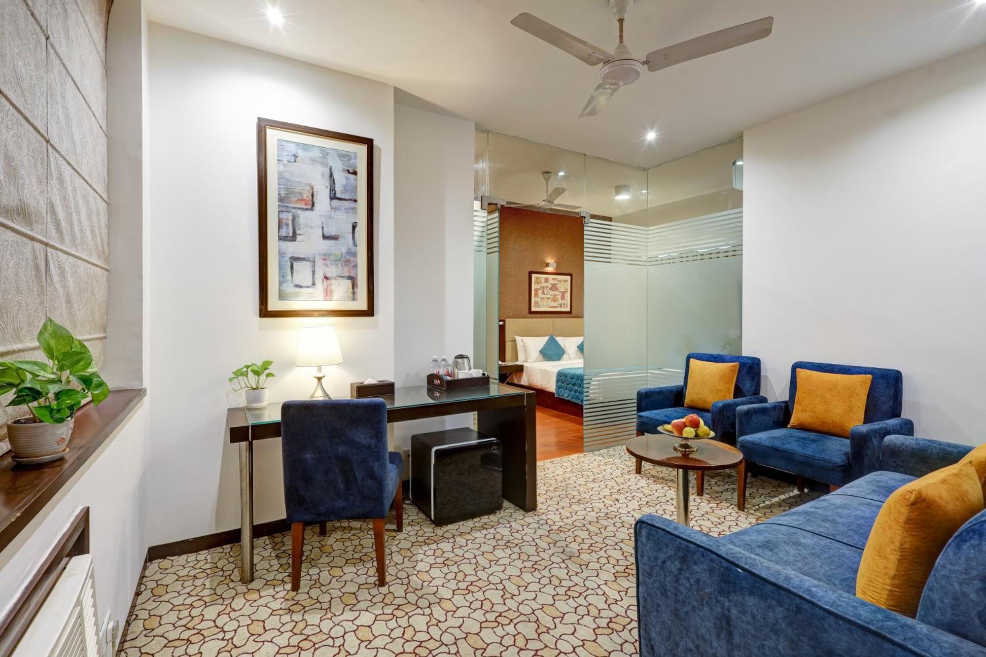 Hotel 91 Golf Course Road Gurgaon Bagian luar foto