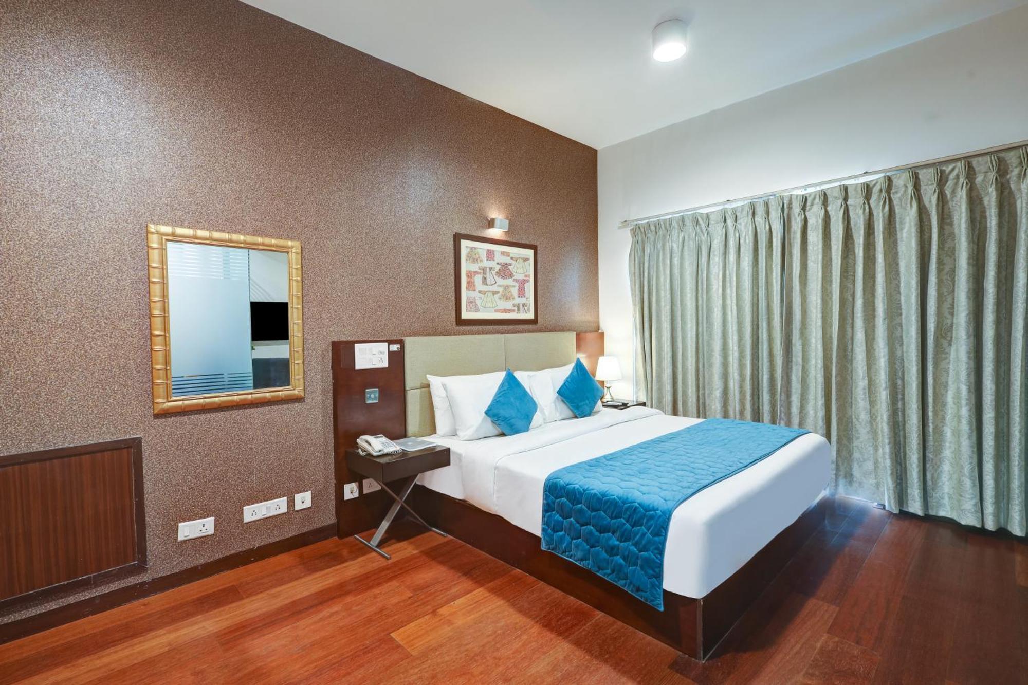 Hotel 91 Golf Course Road Gurgaon Bagian luar foto