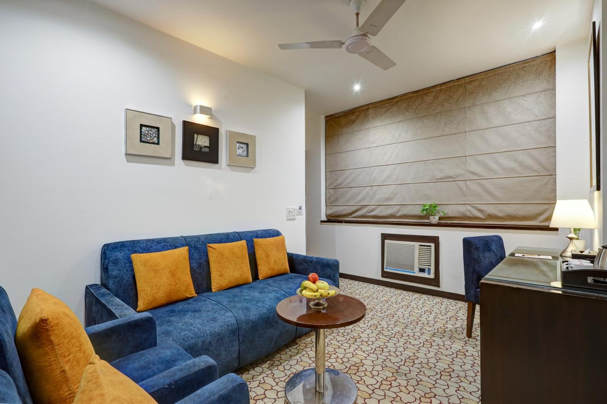 Hotel 91 Golf Course Road Gurgaon Bagian luar foto