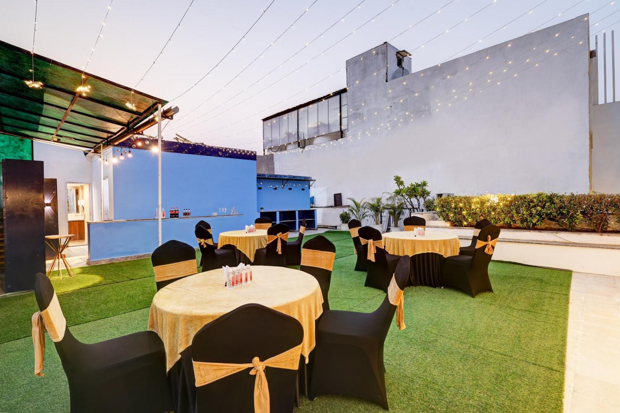 Hotel 91 Golf Course Road Gurgaon Bagian luar foto