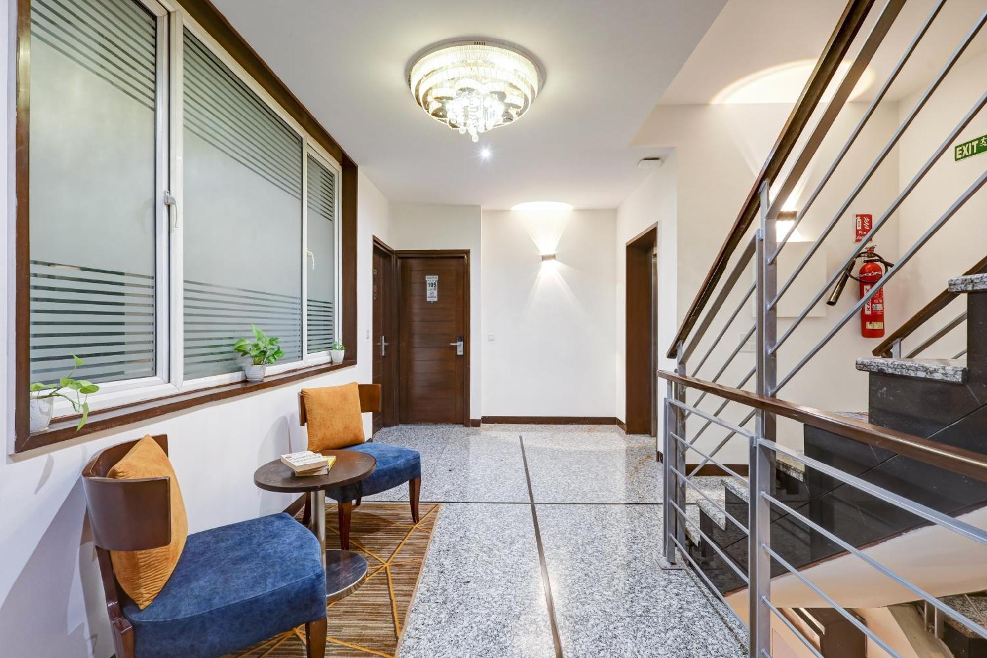 Hotel 91 Golf Course Road Gurgaon Bagian luar foto