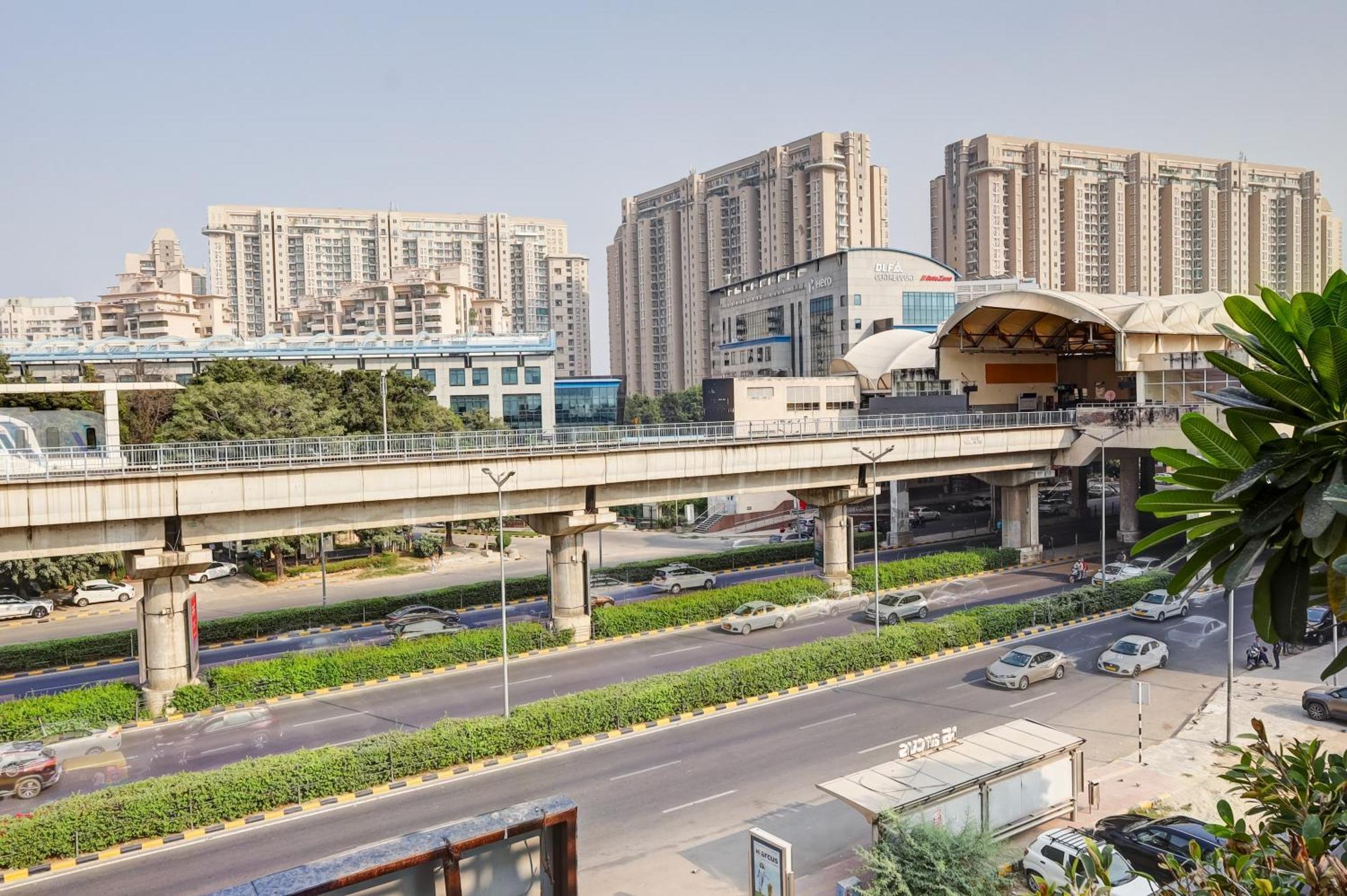 Hotel 91 Golf Course Road Gurgaon Bagian luar foto